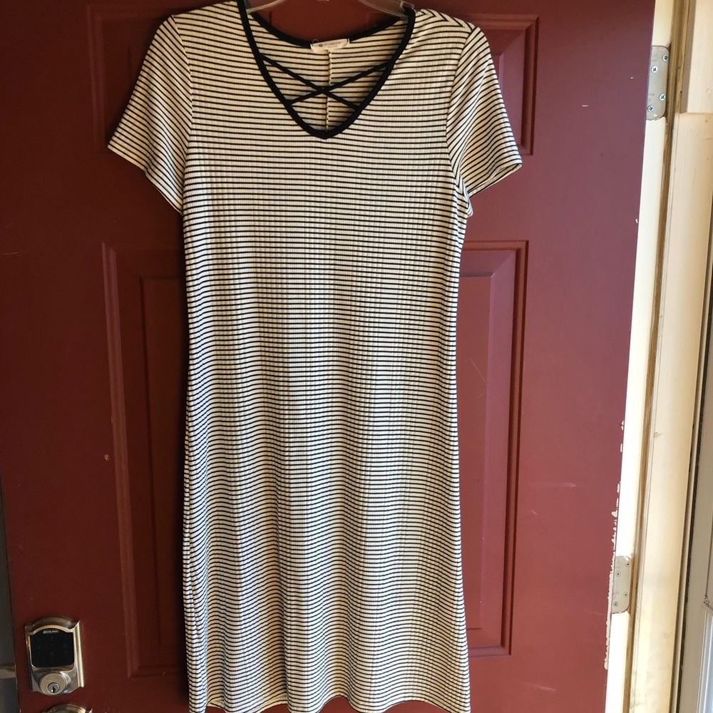 Knee Length Black & White Dress